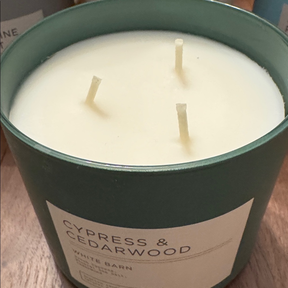 BBW / White Barn New 3-Wick Candle, Cypress & Cedarwood - Discontinued - Picture 2 of 5